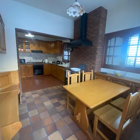 El Alamo | Heated Pool| Bbq | Fireplace | Hiking *
