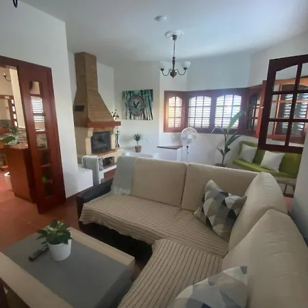El Alamo | Heated Pool| Bbq | Fireplace | Hiking * Teror