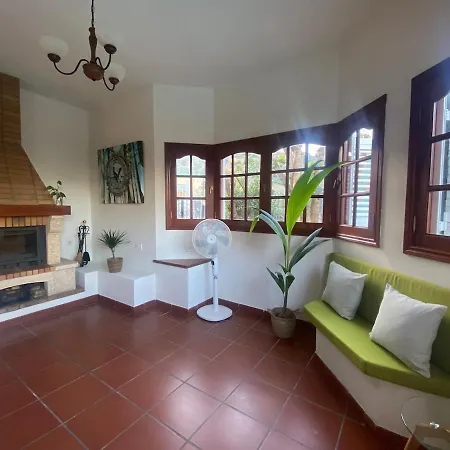 El Alamo | Heated Pool| Bbq | Fireplace | Hiking