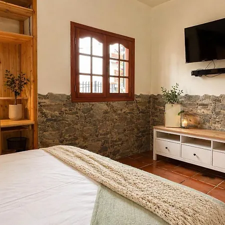 Holiday home El Alamo | Heated Pool| Bbq | Fireplace | Hiking *